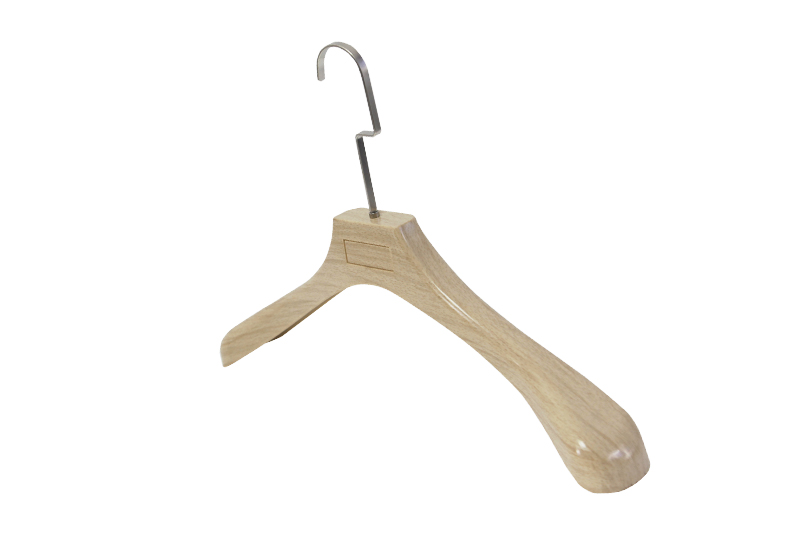 Percha para pantalones con gancho de metal y madera de alta calidad
